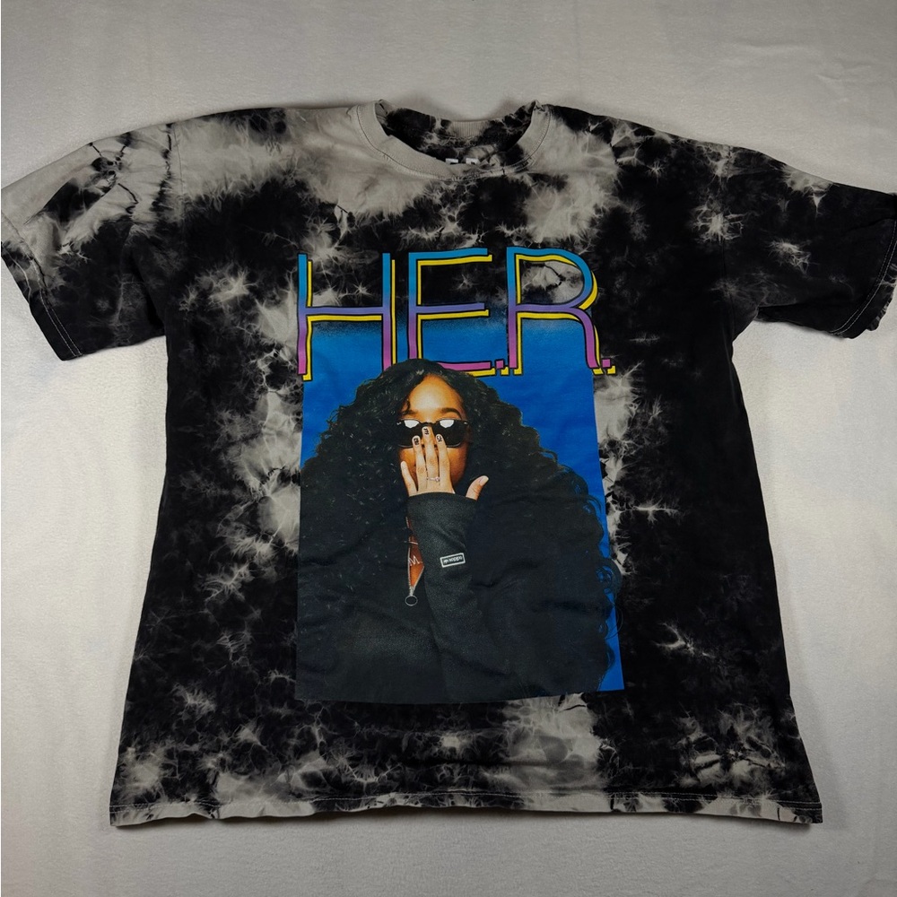 HER Graphic Tie-Dye Short Sleeve Tee